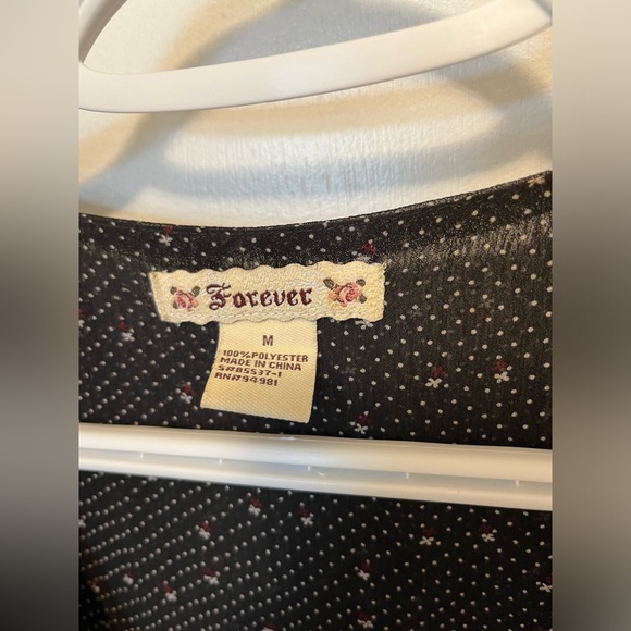 Forever 21 floral blouse size medium - Picture 2 of 4